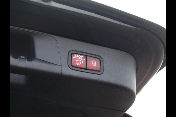 Mercedes-Benz EQB 250 AMG Line 67 kWh | SOH 95% | Panoramadak | Head-Up Display | 360 Camera | Sfeerverlichting |