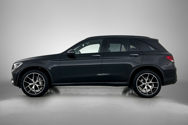 Mercedes-Benz GLC 300e 4MATIC Premium (SFEERVERLICHTING, ELEKT. WEGKLAPBARE TREKHAAK, ADAPTIEVE CRUISE, GOED ONDERHOUDEN)