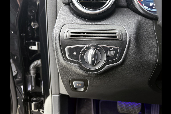 Mercedes-Benz GLC 300e 4MATIC Premium (SFEERVERLICHTING, ELEKT. WEGKLAPBARE TREKHAAK, ADAPTIEVE CRUISE, GOED ONDERHOUDEN)