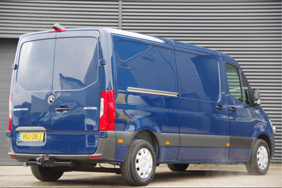 Mercedes-Benz Sprinter 314 2.2 CDI L2H1 3-ZITS, AUT. TREKHAAK, CAMERA, NAVI, CRUISE, CLIMA, PARKEERSENSOREN, NL AUTO, NAP