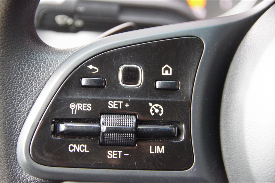 Mercedes-Benz Sprinter 314 2.2 CDI L2H1 3-ZITS, AUT. TREKHAAK, CAMERA, NAVI, CRUISE, CLIMA, PARKEERSENSOREN, NL AUTO, NAP