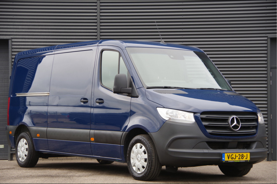 Mercedes-Benz Sprinter 314 2.2 CDI L2H1 3-ZITS, AUT. TREKHAAK, CAMERA, NAVI, CRUISE, CLIMA, PARKEERSENSOREN, NL AUTO, NAP
