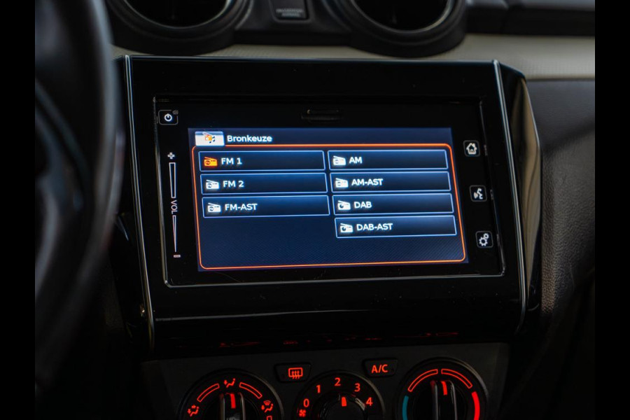 Suzuki Swift 1.2 Select Smart Hybrid | Camera | Stoelverwarming | ACC