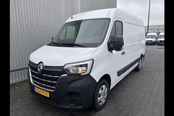 Renault Master T35 2.3 dCi 135 L2H2*A/C*CRUISE*NAVI*HAAK*CAM*3PER