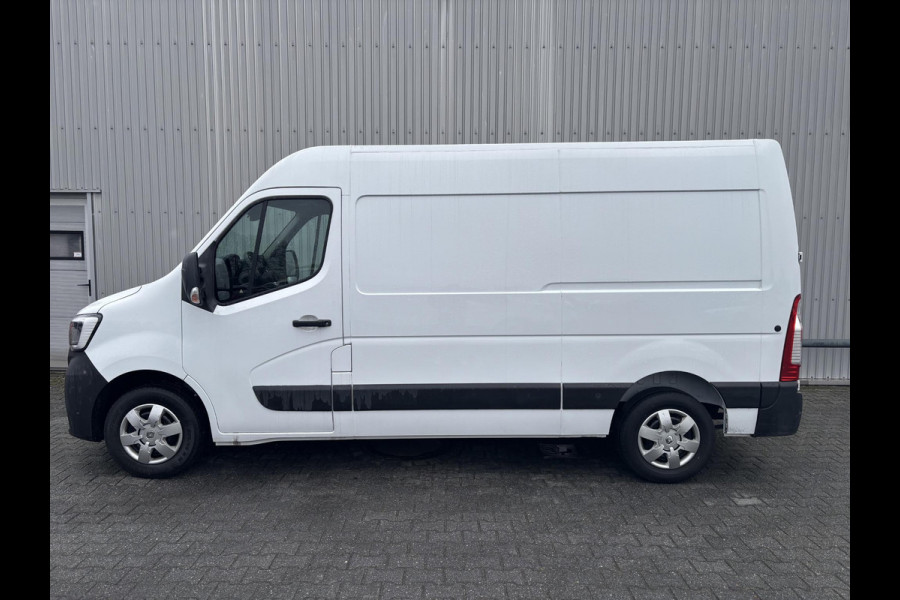 Renault Master T35 2.3 dCi 135 L2H2*A/C*CRUISE*NAVI*HAAK*CAM*3PER