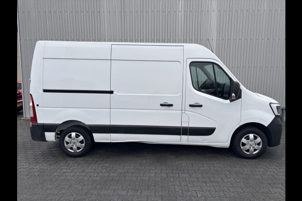 Renault Master T35 2.3 dCi 135 L2H2*A/C*CRUISE*NAVI*HAAK*CAM*3PER