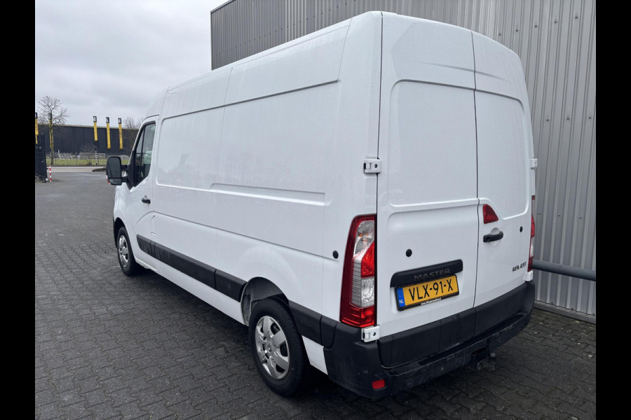 Renault Master T35 2.3 dCi 135 L2H2*A/C*CRUISE*NAVI*HAAK*CAM*3PER