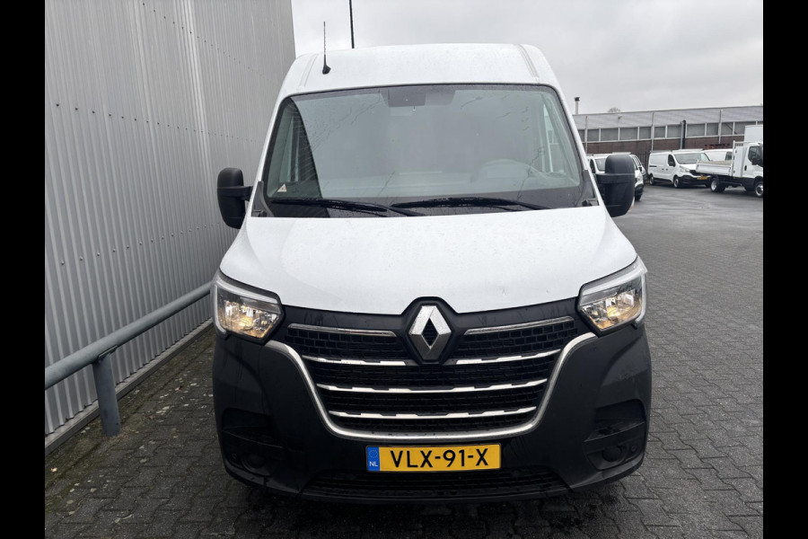 Renault Master T35 2.3 dCi 135 L2H2*A/C*CRUISE*NAVI*HAAK*CAM*3PER