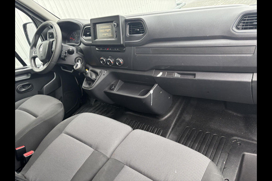 Renault Master T35 2.3 dCi 135 L2H2*A/C*CRUISE*NAVI*HAAK*CAM*3PER