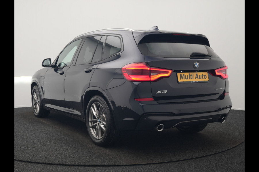 BMW X3 xDrive30e M Sport Plug In Hybrid 293pk Dealer O.H. PHEV | Head Up | 360 Camera | Lederen Sportstoelen Verwarmd | Sfeerverlichting | Keyless | Blis | Virtual | Navigatie | DAB | Cruise Control | Carbon Schwarz Metallic |