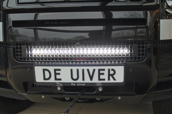 Land Rover Defender D240 110 S 7 Seater incl. Btw / BPM geel kenteken „De Uiver” Special Lier