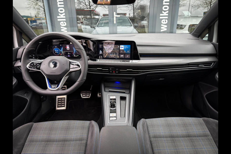 Volkswagen Golf 1.4 eHybrid GTE |GTI Look|Pano|Head-Up|Keyless|Camera|Carplay