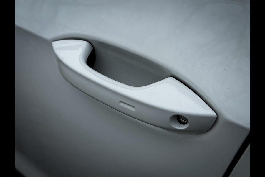 Volkswagen Golf 1.4 eHybrid GTE |GTI Look|Pano|Head-Up|Keyless|Camera|Carplay