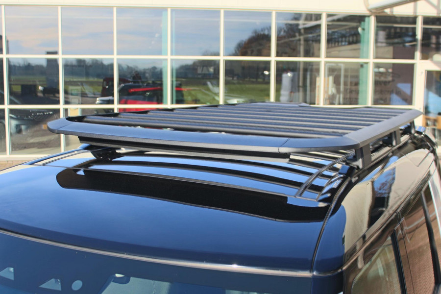 Land Rover Defender D240 110 S 7 Seater incl. Btw / BPM geel kenteken „De Uiver” Special Lier