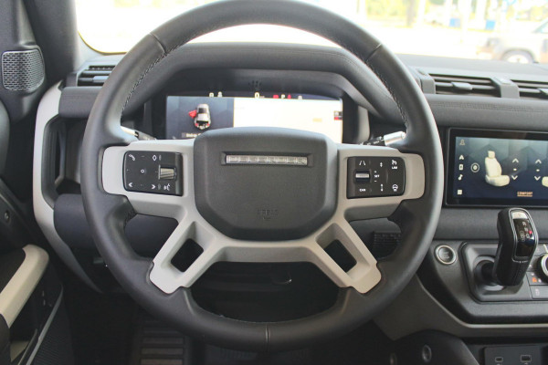 Land Rover Defender D240 110 S 7 Seater incl. Btw / BPM geel kenteken „De Uiver” Special Lier