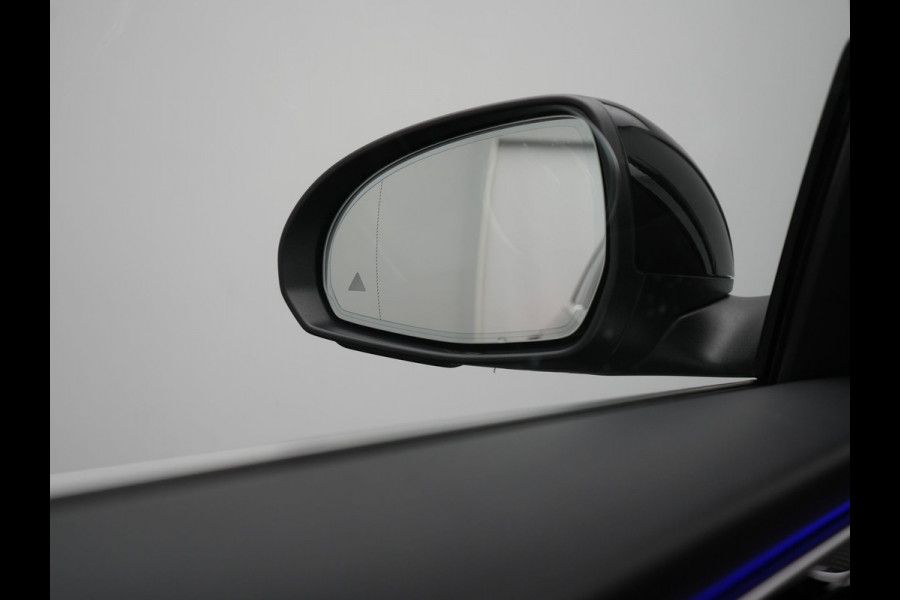 Mercedes-Benz C-Klasse Estate 300 e Avantgarde Plug In Hybrid 313pk Dealer O.H. PHEV | Panodak | 360 Camera | Lederen Sportstoelen & Stuur Verwarmd | Sfeerverlichting | Apple Carplay | Blis | Navigatie | Cruise Control | Virtual | DAB |