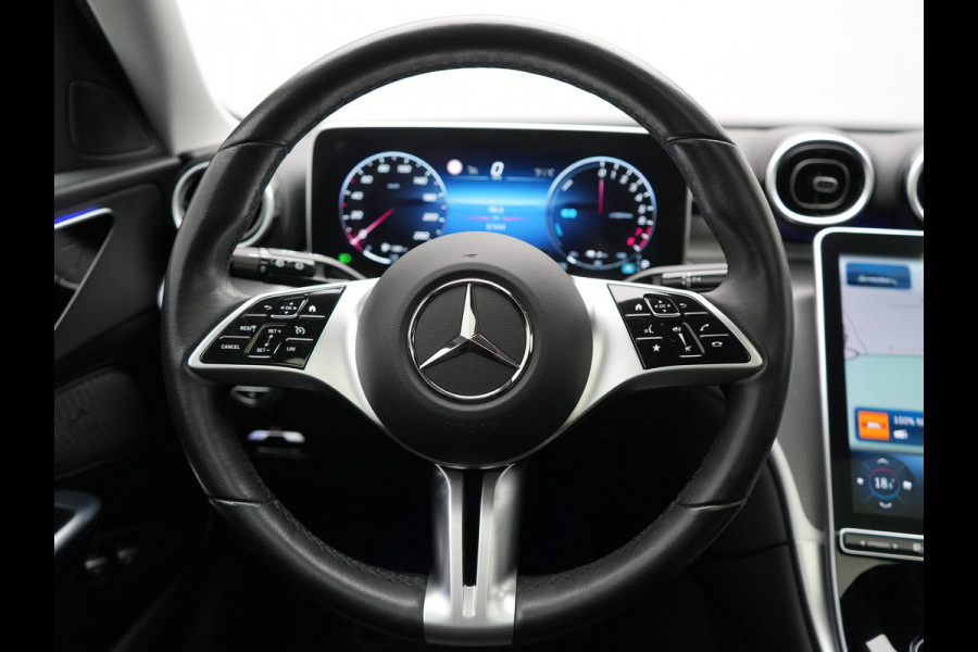 Mercedes-Benz C-Klasse Estate 300 e Avantgarde Plug In Hybrid 313pk Dealer O.H. PHEV | Panodak | 360 Camera | Lederen Sportstoelen & Stuur Verwarmd | Sfeerverlichting | Apple Carplay | Blis | Navigatie | Cruise Control | Virtual | DAB |