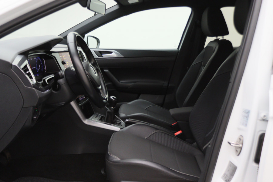 Volkswagen Polo 1.0 TSI Highline Business R-Line Leder/Stof, Virtual Cockpit, ACC, Apple Carplay, Climate, PDC, DAB, 16''