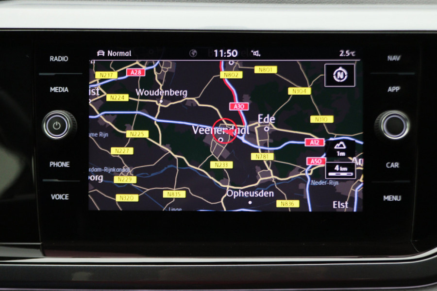 Volkswagen Polo 1.0 TSI Highline Business R-Line Leder/Stof, Virtual Cockpit, ACC, Apple Carplay, Climate, PDC, DAB, 16''