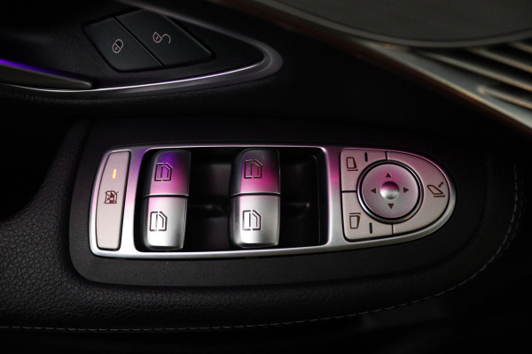 Mercedes-Benz EQC 400 4MATIC Business Solution AMG 80 kWh (SFEERVERLICHTING, STOELVERWARMING, ACHTERUITRIJCAMERA, ELEKTR STOELEN)