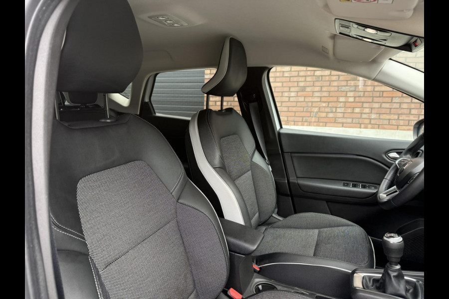 Renault Captur 1.0 TCe 90 Intens / NAVI + Camera / Michelin-ALL-Season / Renault Dealer Onderhouden / 1e Eigenaar / NED-Captur