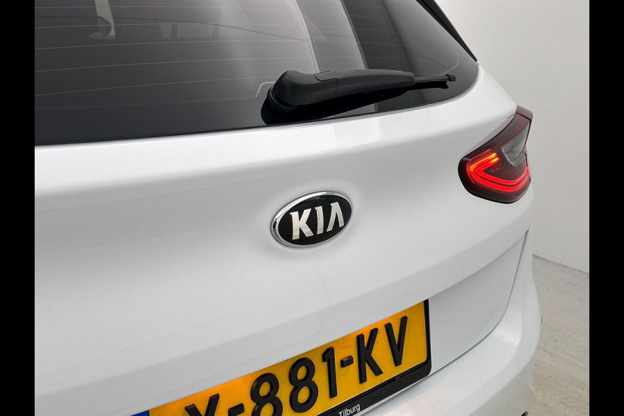 Kia Ceed 1.4 T-GDi DynamicLine CAMERA | CARPLAY | WINTER-PACK
