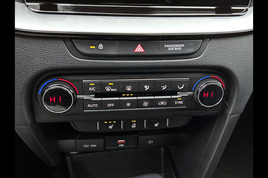 Kia Ceed 1.4 T-GDi DynamicLine CAMERA | CARPLAY | WINTER-PACK