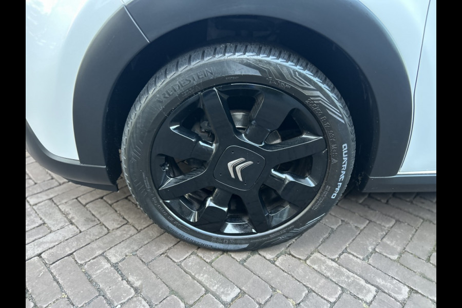 Citroën C3 1.2 Shine Navi, Camera, Carplay, 17" LMV, Trekhaak afn.