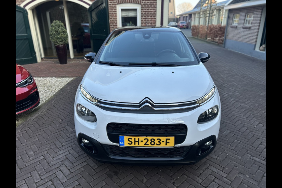 Citroën C3 1.2 Shine Navi, Camera, Carplay, 17" LMV, Trekhaak afn.