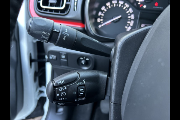 Citroën C3 1.2 Shine Navi, Camera, Carplay, 17" LMV, Trekhaak afn.