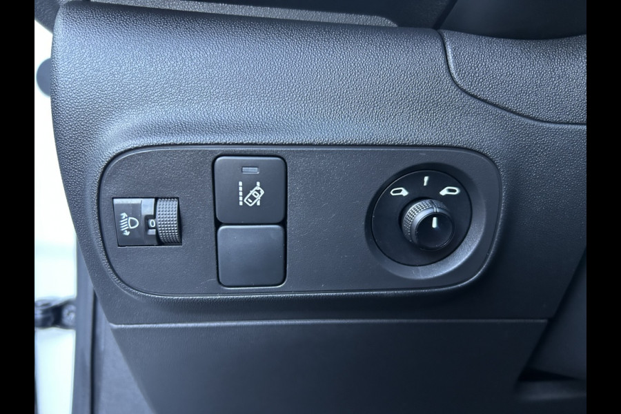 Citroën C3 1.2 Shine Navi, Camera, Carplay, 17" LMV, Trekhaak afn.