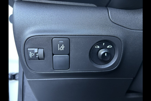 Citroën C3 1.2 Shine Navi, Camera, Carplay, 17" LMV, Trekhaak afn.