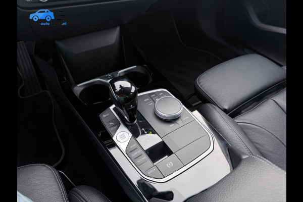 BMW 1-serie 118i Business Edition Plus | Camera | PDC | Stoelverw. | Sport pakket