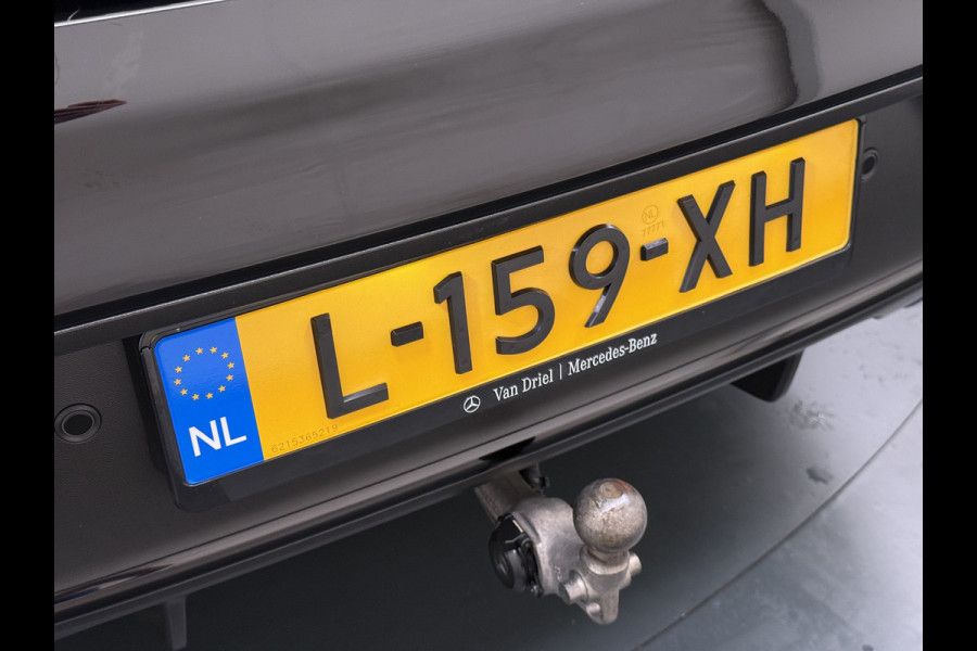 Mercedes-Benz GLC Coupé 300 e 4MATIC AMG line | Schuifdak Burmester Trekhaak