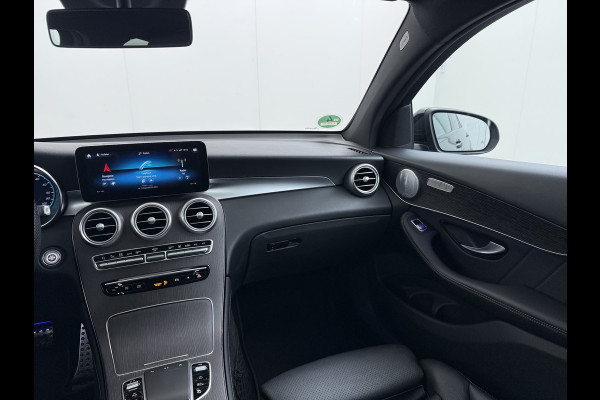 Mercedes-Benz GLC Coupé 300 e 4MATIC AMG line | Schuifdak Burmester Trekhaak