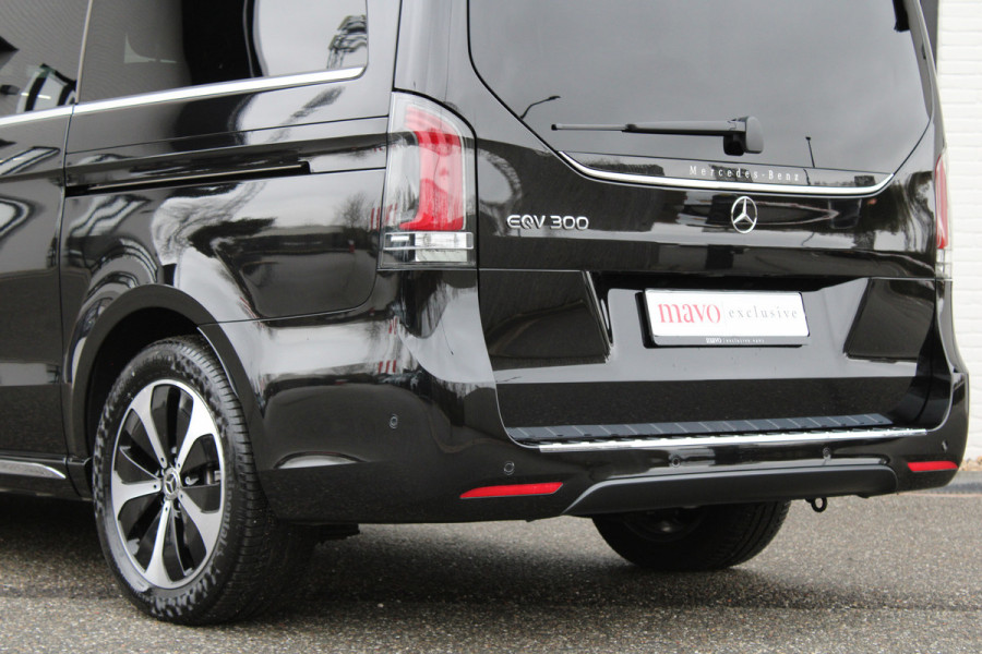 Mercedes-Benz Eqv 300 / AMG / 7-Persoons / Luchtvering / Electr Stoelen / Burmester / Vol Opties / NIEUWSTAAT