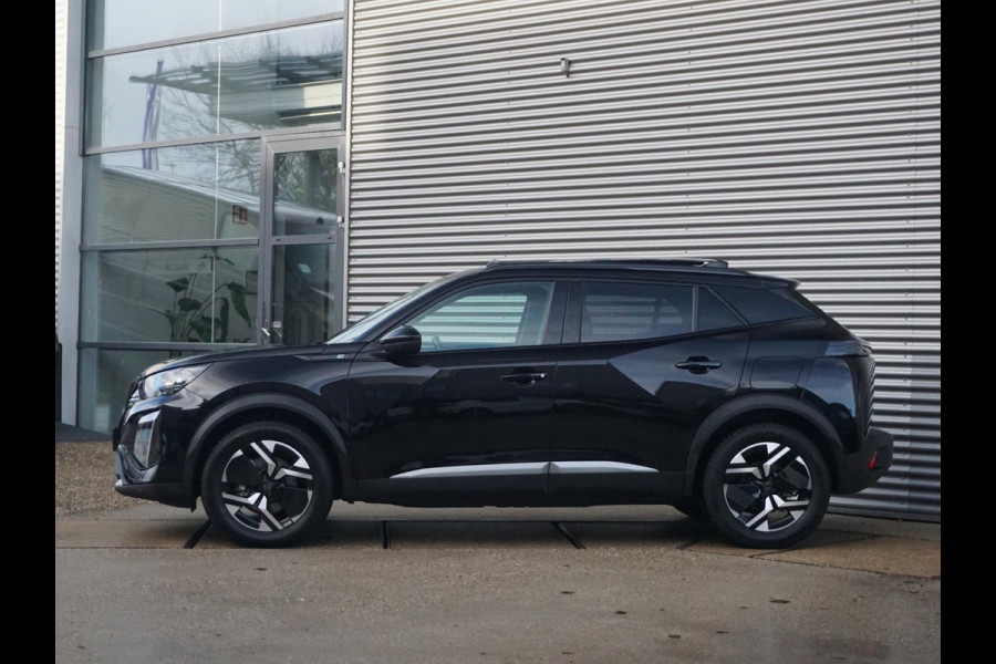 Peugeot e-2008 EV GT 54 kWh | Panorama schuifdak dak |  Warmtepomp | Gripcontrol | All seasonbanden |