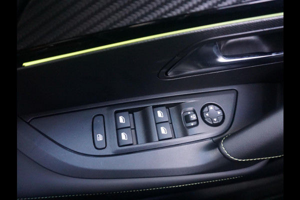 Peugeot e-2008 EV GT 54 kWh | Panorama schuifdak dak |  Warmtepomp | Gripcontrol | All seasonbanden |