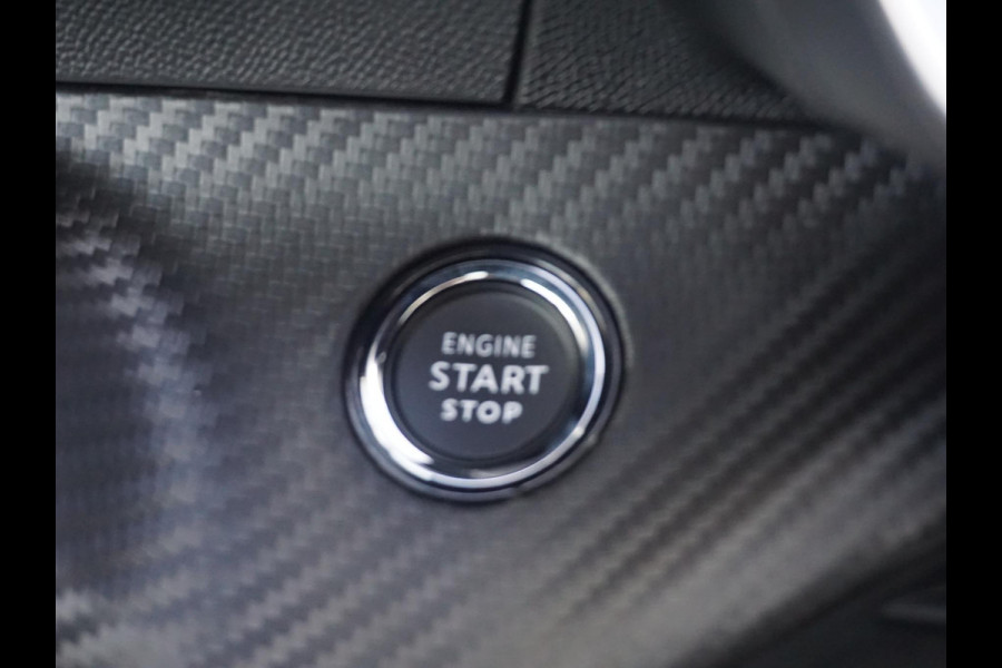 Peugeot e-2008 EV GT 54 kWh | Panorama schuifdak dak |  Warmtepomp | Gripcontrol | All seasonbanden |