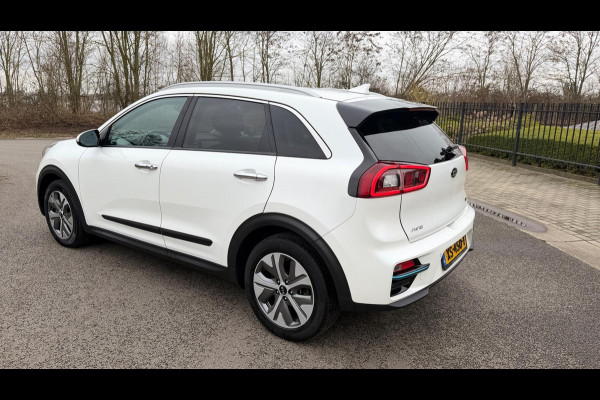 Kia e-Niro ExecutiveLine 64 kWh SOH 100% LEER NAVI CAMERA APPLE CARPLY