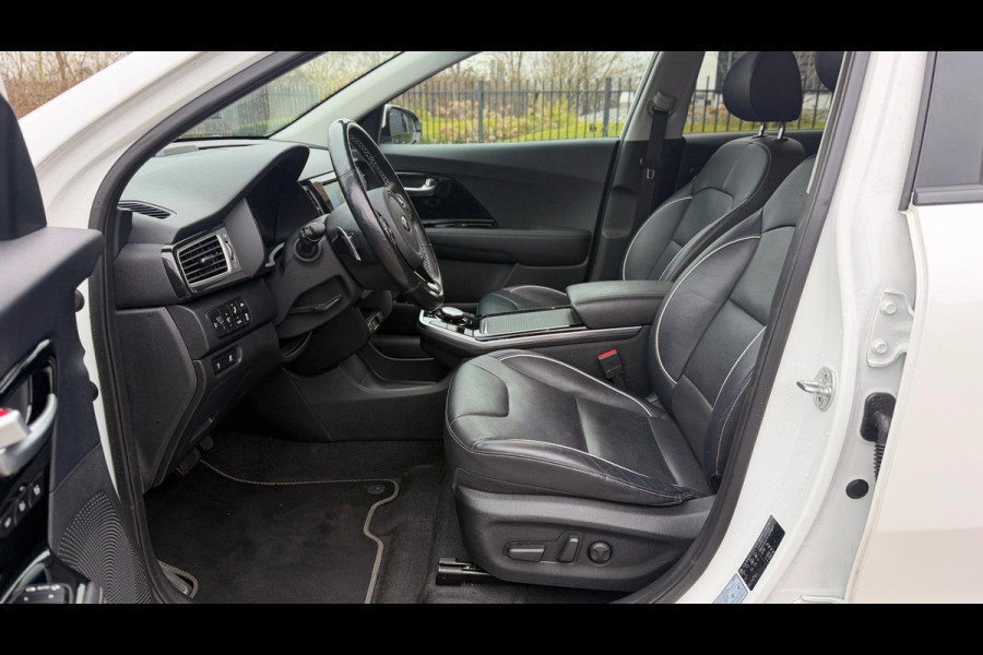 Kia e-Niro ExecutiveLine 64 kWh SOH 100% LEER NAVI CAMERA APPLE CARPLY