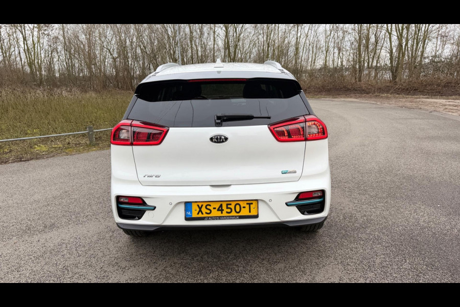 Kia e-Niro ExecutiveLine 64 kWh SOH 100% LEER NAVI CAMERA APPLE CARPLY