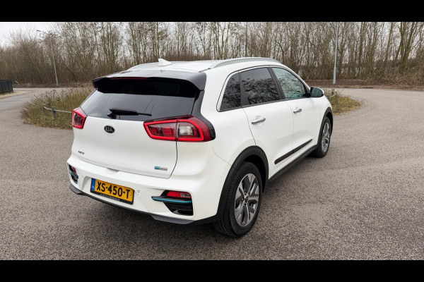 Kia e-Niro ExecutiveLine 64 kWh SOH 100% LEER NAVI CAMERA APPLE CARPLY