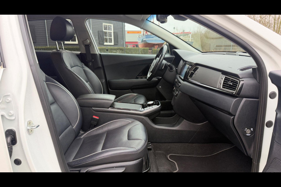 Kia e-Niro ExecutiveLine 64 kWh SOH 100% LEER NAVI CAMERA APPLE CARPLY