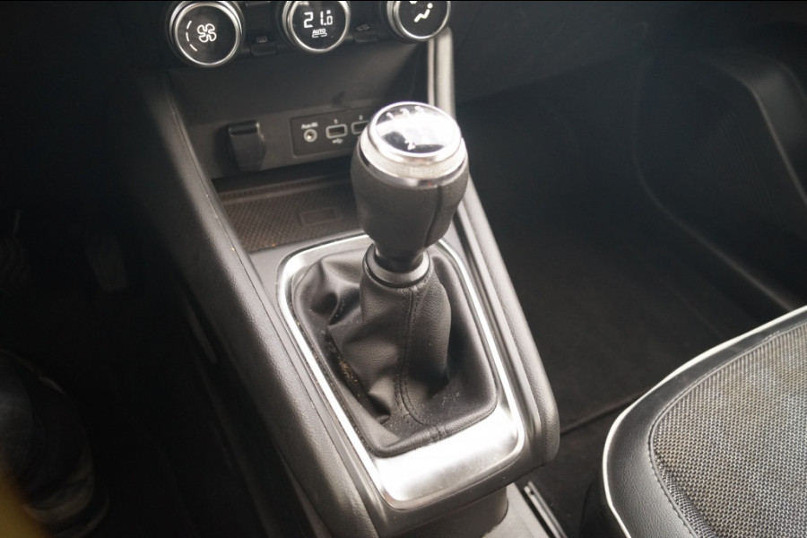 Renault Captur 1.0 TCe Intens -NAVI-ECC-PDC-LED-