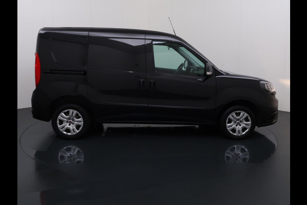 Fiat Doblò Cargo 1.6 MJ L1H1 ECO JET, 3 persoon, EURO 6, Cruise Control, airco, navigatie, 6 bak