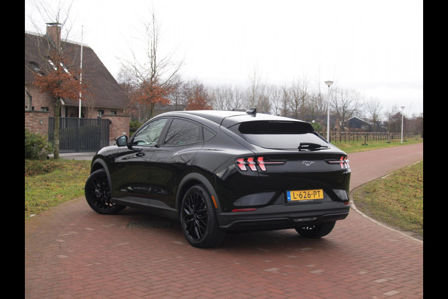 Ford Mustang Mach-E Extended RWD 98 kWh | SOH 94% | Panoramadak | Bang & Olufsen | 360 Camera | Apple Carplay |