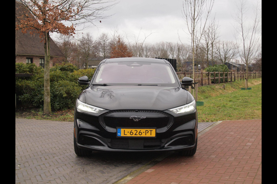 Ford Mustang Mach-E Extended RWD 98 kWh | SOH 94% | Panoramadak | Bang & Olufsen | 360 Camera | Apple Carplay |