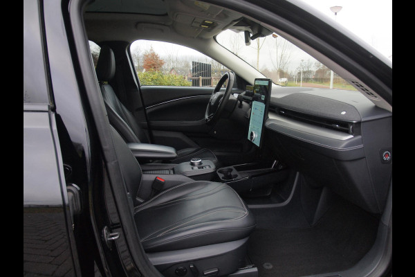 Ford Mustang Mach-E Extended RWD 98 kWh | SOH 94% | Panoramadak | Bang & Olufsen | 360 Camera | Apple Carplay |