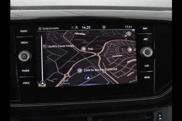 Volkswagen T-Cross 1.0 TSI Life | Automaat | Stoelverwarming | Camera | Adaptive cruise | Carplay | 17'' | Sportstoelen | Navigatie | Parkeerhulp | Airco | Bluetooth